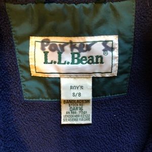 LL Bean Boys size S/8 fleece lined hooded jacket.